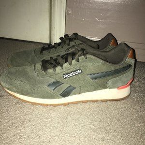 Mens Army Green Reebok